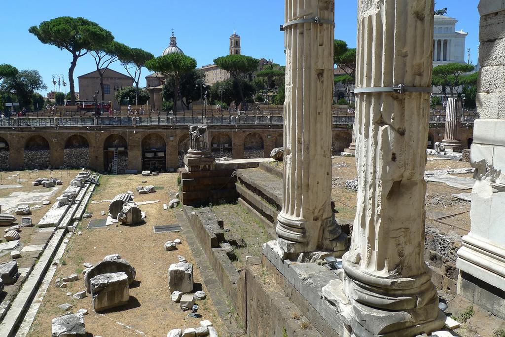 Roman Forum Suite ภายนอก รูปภาพ